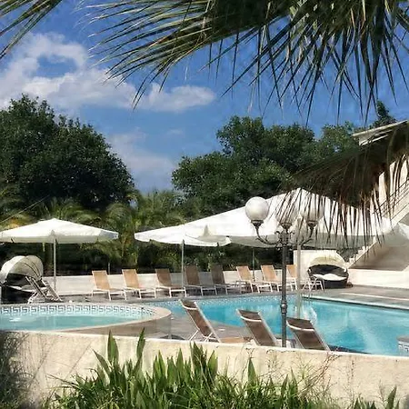 Spacious With Pool Holiday home